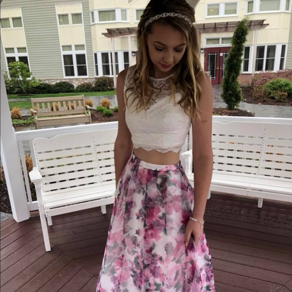Floral two piece prom dress!